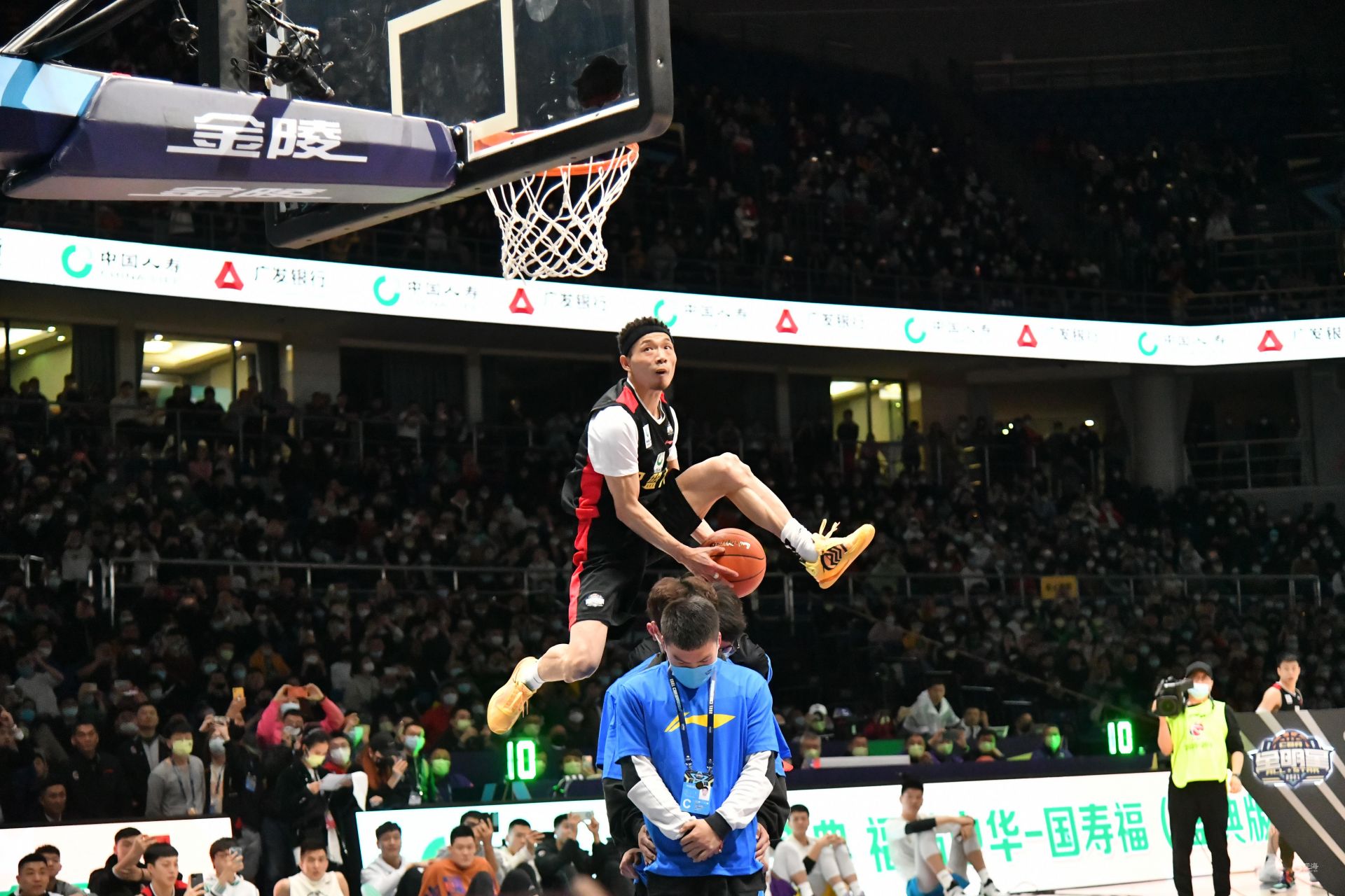 在真实比赛 在真实比赛